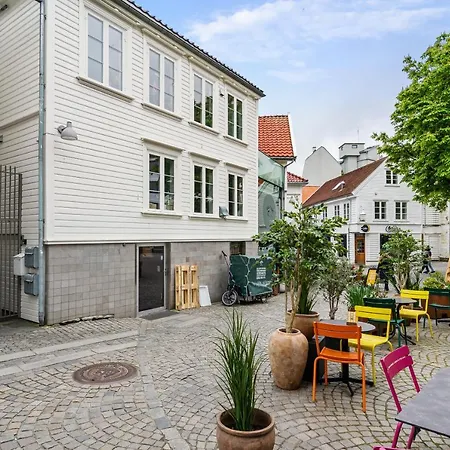 Charming Rooftop In Heart Of Appartamento *