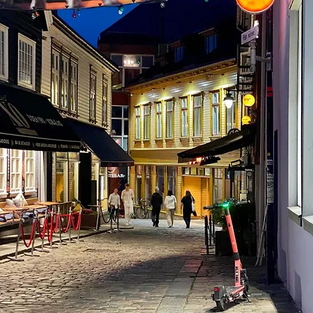 Charming Rooftop In Heart Of Apartment *